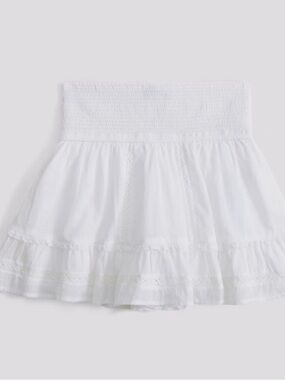 Abercrombie & Fitch Flirty Lace Trim Mini Skort - Medium